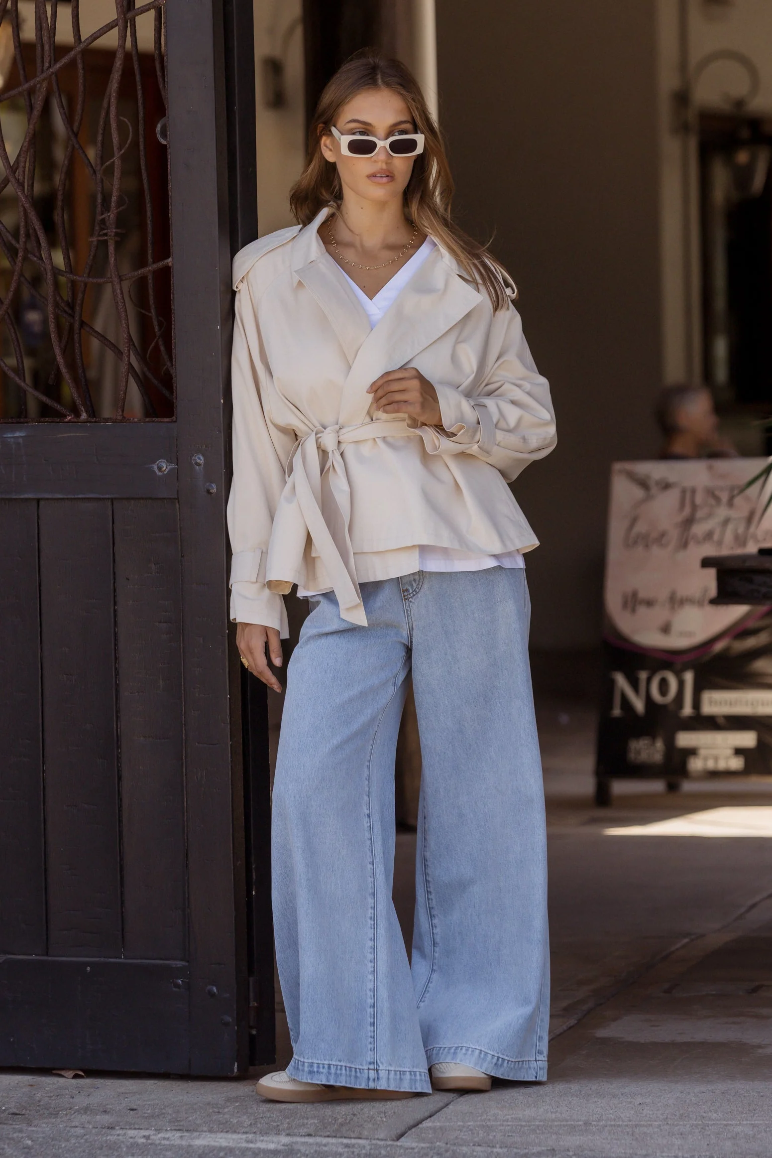 CASEY Jeans Light Blue Wash Denim - Image 11