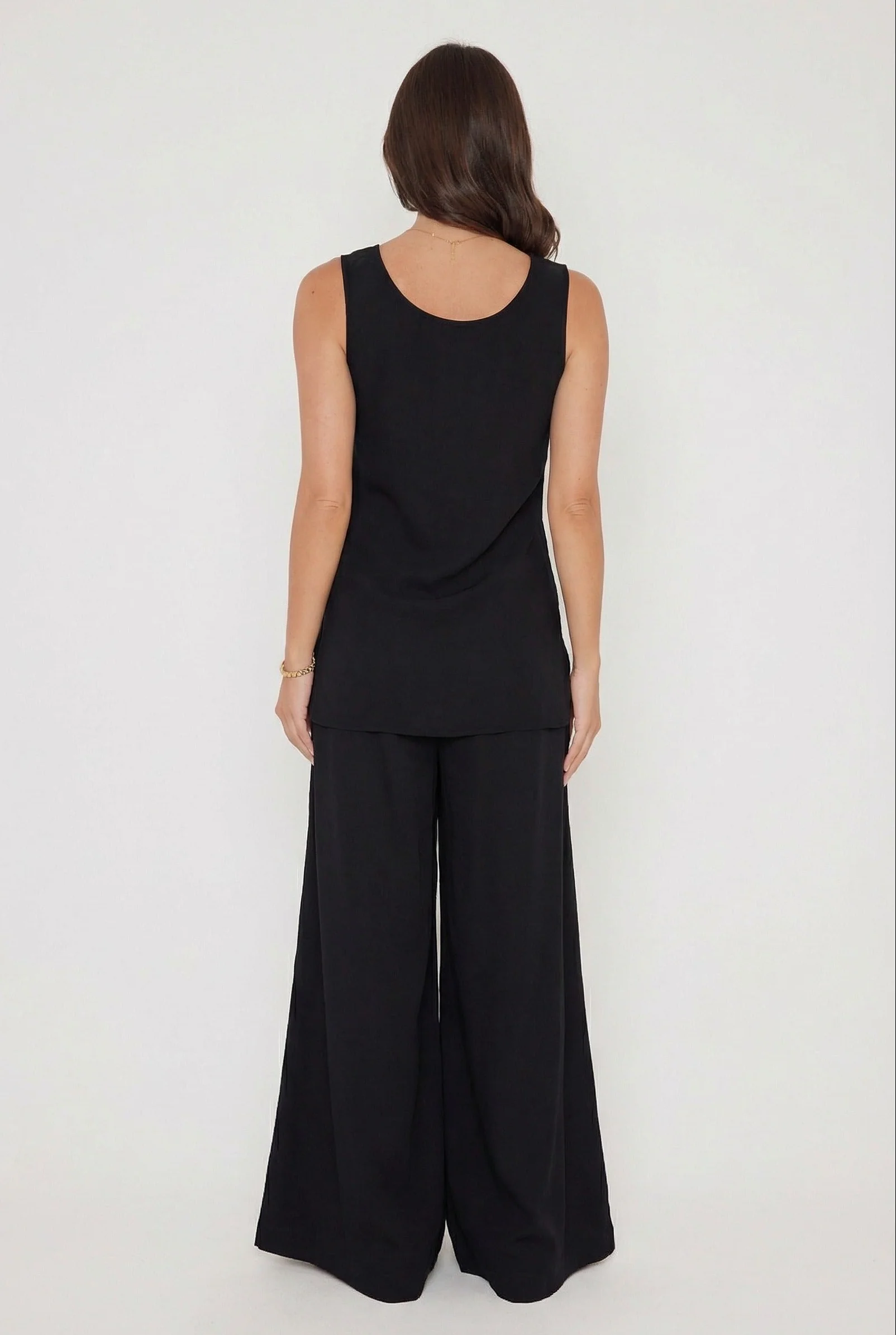 LUXUM Singlet Black - Image 13