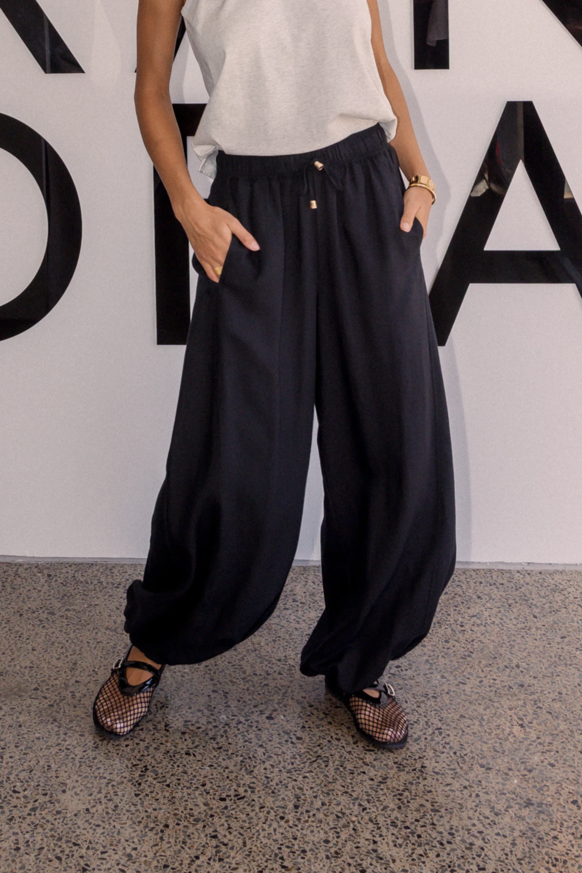 PRADAS Pants Black