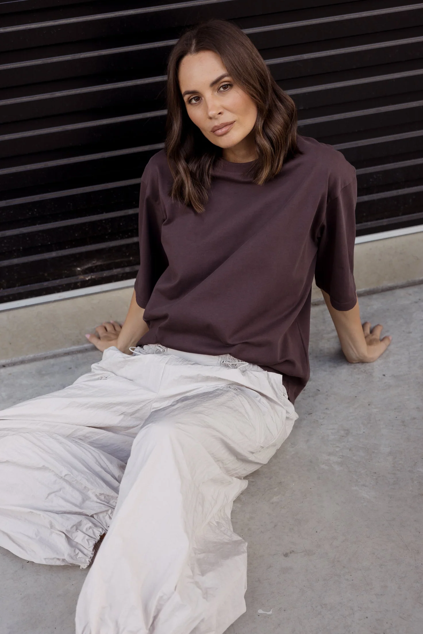 ZURI T-Shirt Dark Cocoa - Image 3
