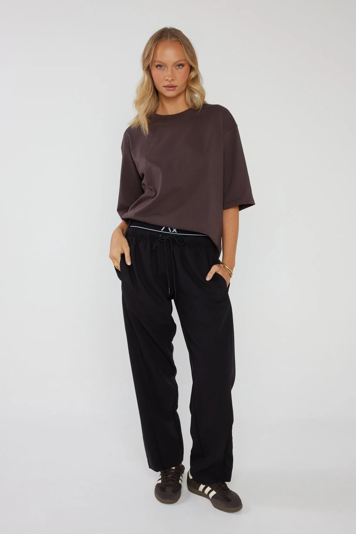 ZURI T-Shirt Dark Cocoa - Image 6